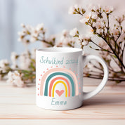 personalisierte Tasse zum Schulanfang - Regenbogen