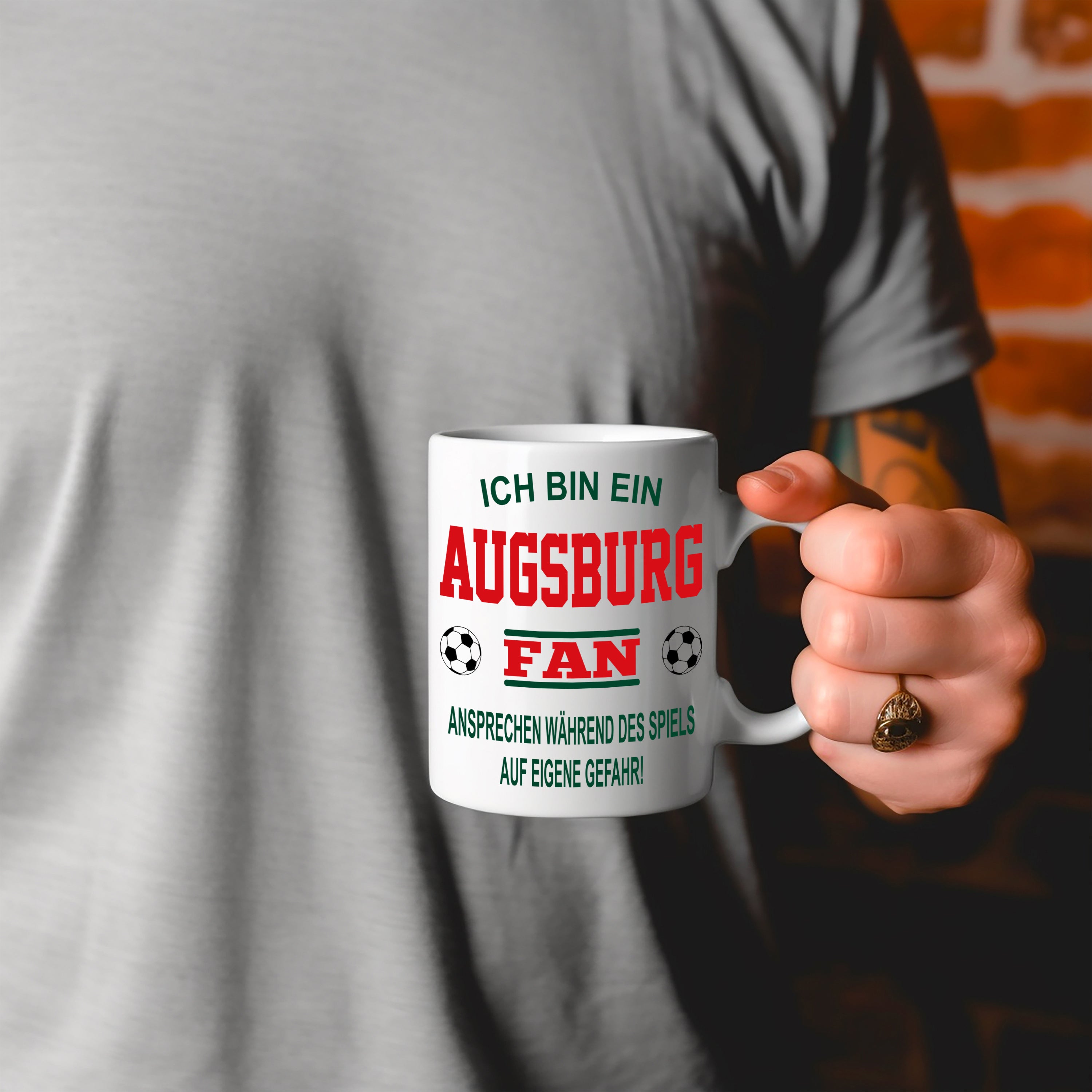 Fussball Tasse | Ich bin ein Augsburg Fan - Ansprechen während des Spiels auf eigene Gefahr | Keramiktasse für Fußballfans