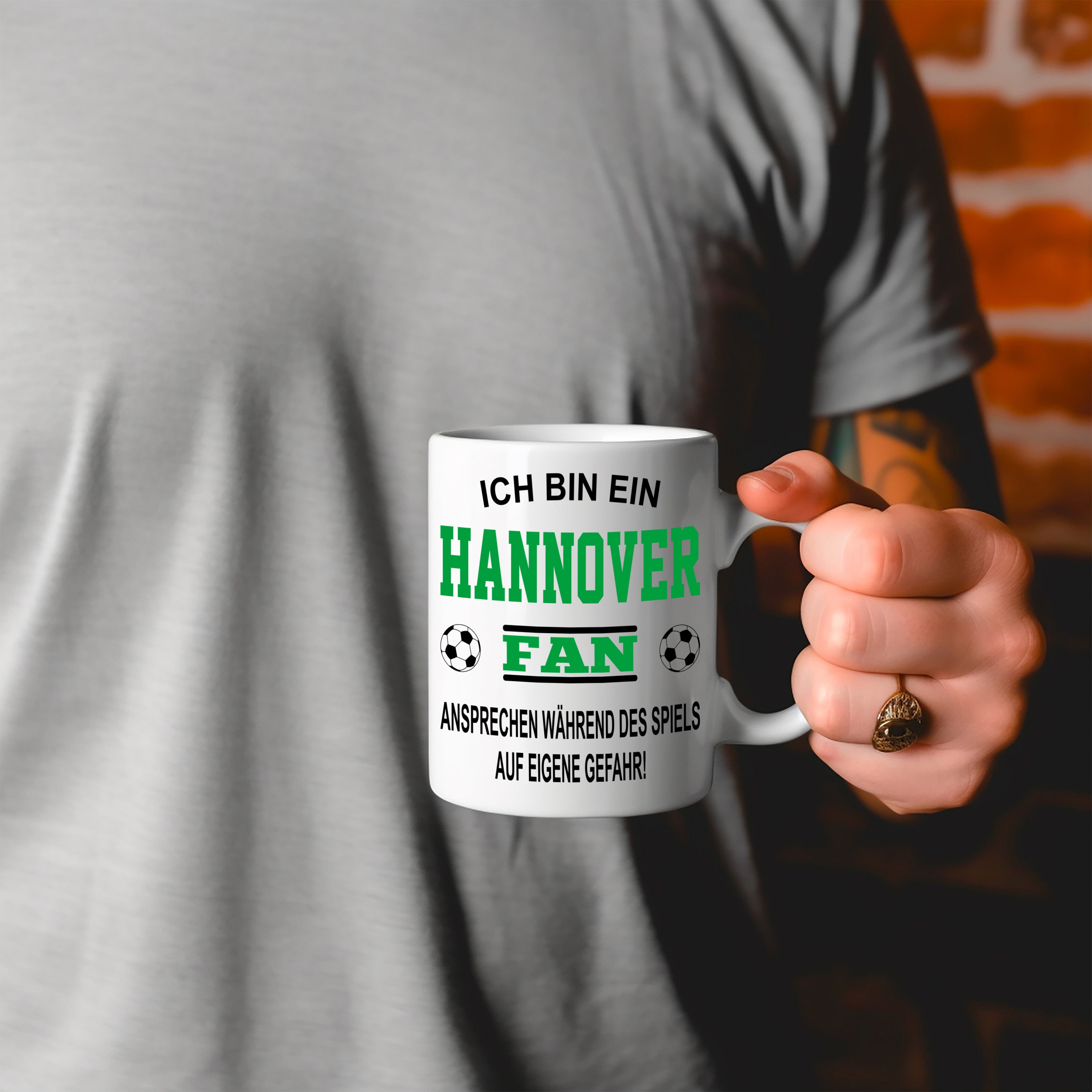 Fussball Tasse | Ich bin ein Hannover Fan - Ansprechen während des Spiels auf eigene Gefahr | Keramiktasse für Fußballfans