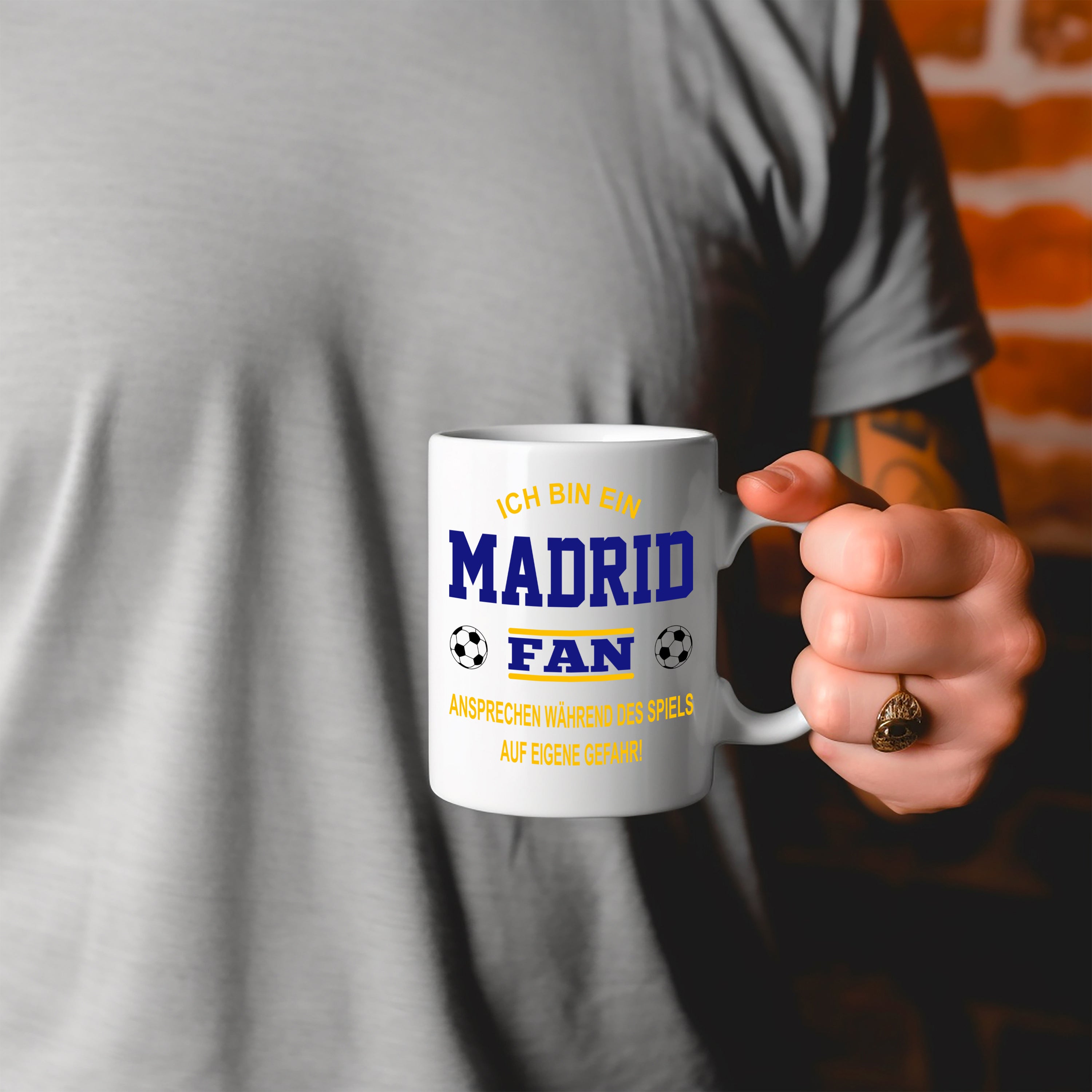 Fussball Tasse | Ich bin ein Madrid Fan - Ansprechen während des Spiels auf eigene Gefahr | Keramiktasse für Fußballfans