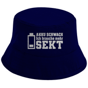 Bucket Hat mit Motiv | AKKU SCHWACH. Ich brauche mehr Sekt | Mallorca Hut für Feiern und Partys Sommerhut