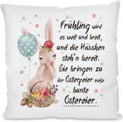 Kissen mit Spruch | Frühling wird es weit und breit, und die Häschen steh'n bereit. Sie bringen zu der Osterfeier viele bunte Ostereier. | Dekokissen mit Füllung