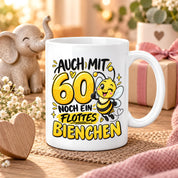 Herzbotschaft Tasse 60. Geburtstag Flottes Bienchen Geschenk für Frau