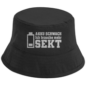 Bucket Hat mit Motiv | AKKU SCHWACH. Ich brauche mehr Sekt | Mallorca Hut für Feiern und Partys Sommerhut