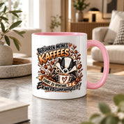 Herzbotschaft Dachs Tasse – Berühren meines Kaffees führt zu spontaner Erwerbsunfähigkeit – Lustige Kaffeetasse mit frechem Dachs Motiv – Geschenk für Kaffeeliebhaber, Kollegen und Büro – 330 ml