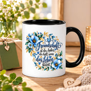 Herzbotschaft Freundschaft Tasse – Freundschaft ist der Anker, der hält, wenn das Leben stürmt – Kaffeetasse mit blauen Blumen und Herzen – Geschenk für beste Freundin, Freund, BFF und Lieblingsmensch – 330 ml