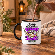 Herzbotschaft Verrückte Tante Tasse – Jemand muss ja den Job der verrückten Tante übernehmen – Lustige Kaffeetasse 330 ml mit Faultier Motiv – Geschenk für Tante, Lieblingstante, Schwester und Schwägerin – Originelle Spruchtasse mit Humor