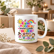 Tasse Erzieherin Geschenk Kleine Menschen große Herzen Kita Kindergarten Dankeschön Pädagogin Geburtstag Weihnachten 330 ml Kindergärtnerin