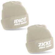 2er Set Beanie Strickmütze mit Spruch | Der Idiot und seine Zicke | Farbwahl | Angenehm weich | Onesize