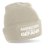 Beanie Strickmütze mit Spruch | Ansprechen auf eigene Gefahr | Farbwahl | Angenehm weich | Onesize