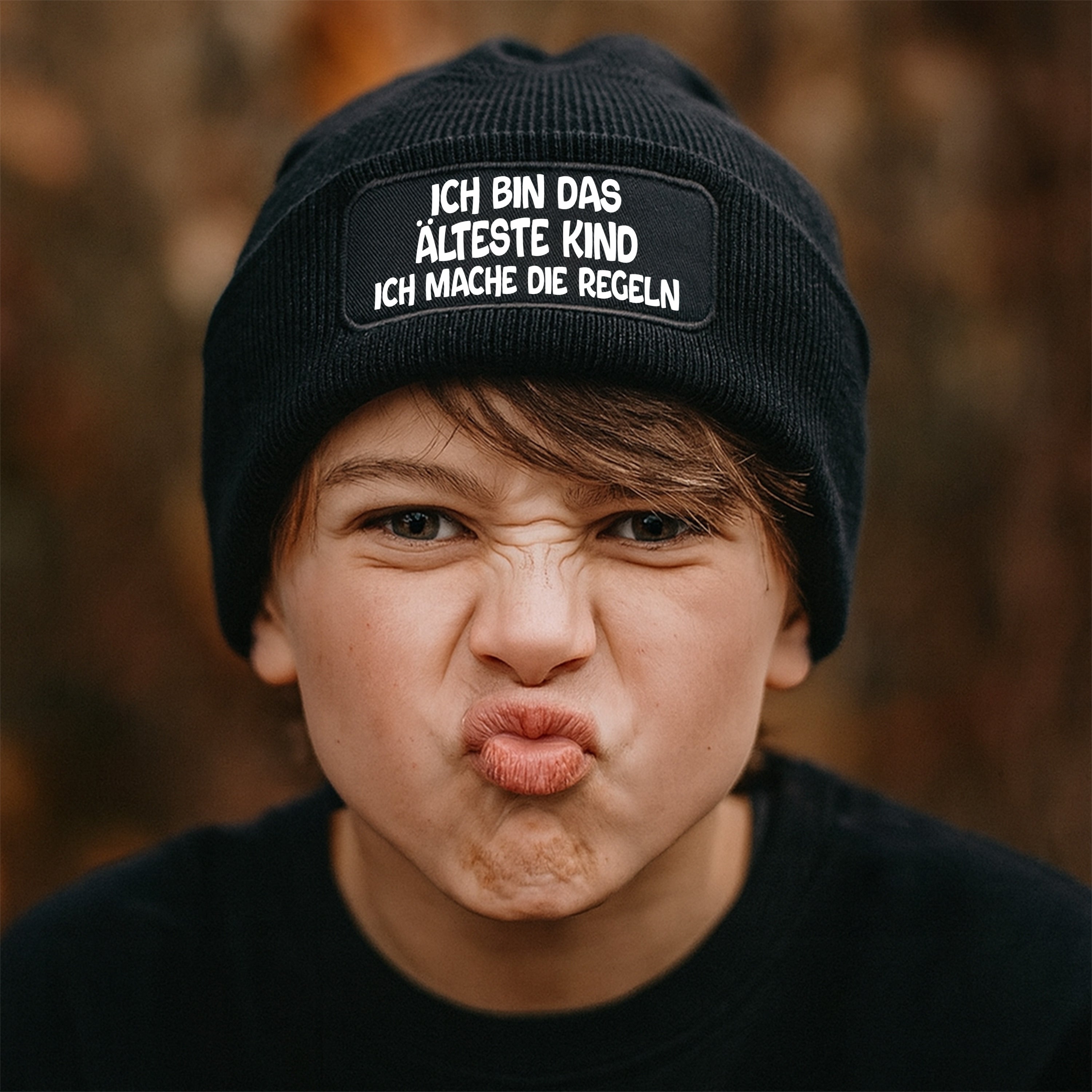 Beanie Strickmütze mit Spruch | Ich bin das älteste Kind - Für mich gelten die Regeln nicht! | schwarz | Angenehm weich | Onesize