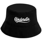 Bucket Hat Schwarz – Ginderella – Fischerhut mit Spruch – Unisex Einheitsgröße – Festivalhut / Sonnenhut für Damen & Herren