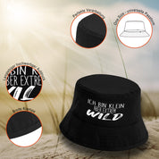 Bucket Hat Schwarz – Ich bin klein aber extrem wild – Fischerhut mit Spruch – Unisex Einheitsgröße – Festivalhut / Sonnenhut für Damen & Herren