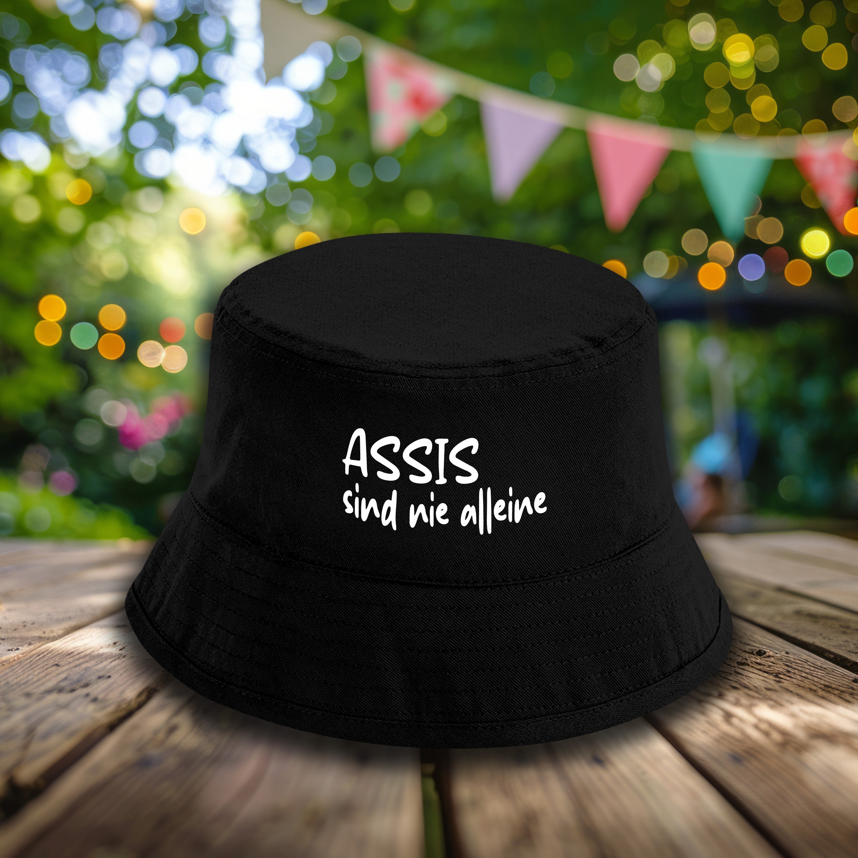 Bucket Hat Schwarz – Assis sind nie alleine – Fischerhut mit Spruch – Unisex Einheitsgröße – Festivalhut / Sonnenhut für Damen & Herren