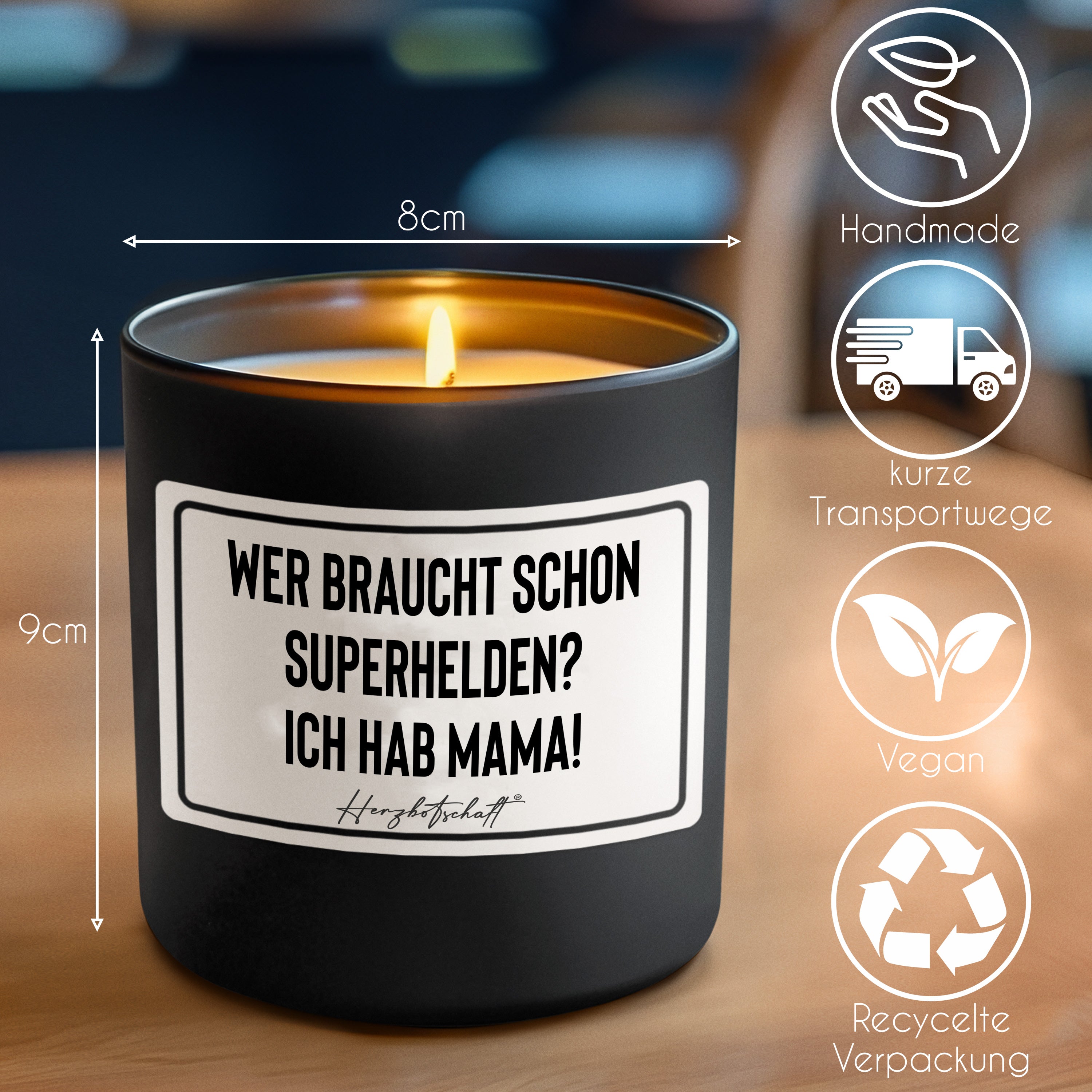 Duftkerze mit Spruch – Wer braucht schon Superhelden? Ich hab Mama! – Geschenk für Mama, Muttertag, handgemachte Sojakerze im Glas, nachhaltig, optional mit personalisiertem Bambusdeckel