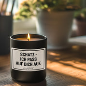 Duftkerze mit Spruch – Schatz - Ich pass auf dich auf. – liebevolles Geschenk, handgemachte Sojakerze im Glas, nachhaltig, optional mit personalisiertem Bambusdeckel