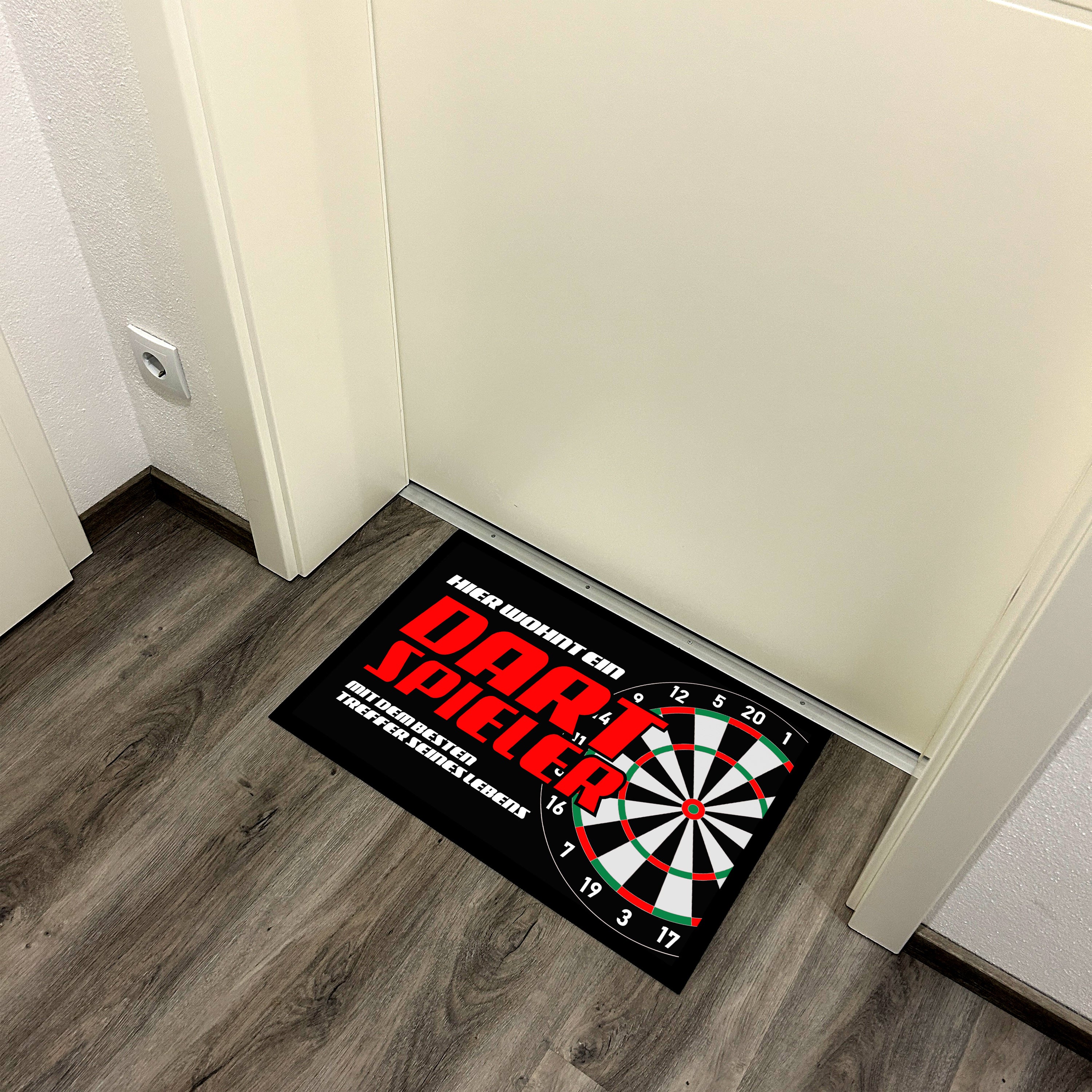 Fußmatte mit Motiv - Hier wohnt ein Dartspieler mit dem besten Treffer seines Lebens - für innen und außen | 60x40cm