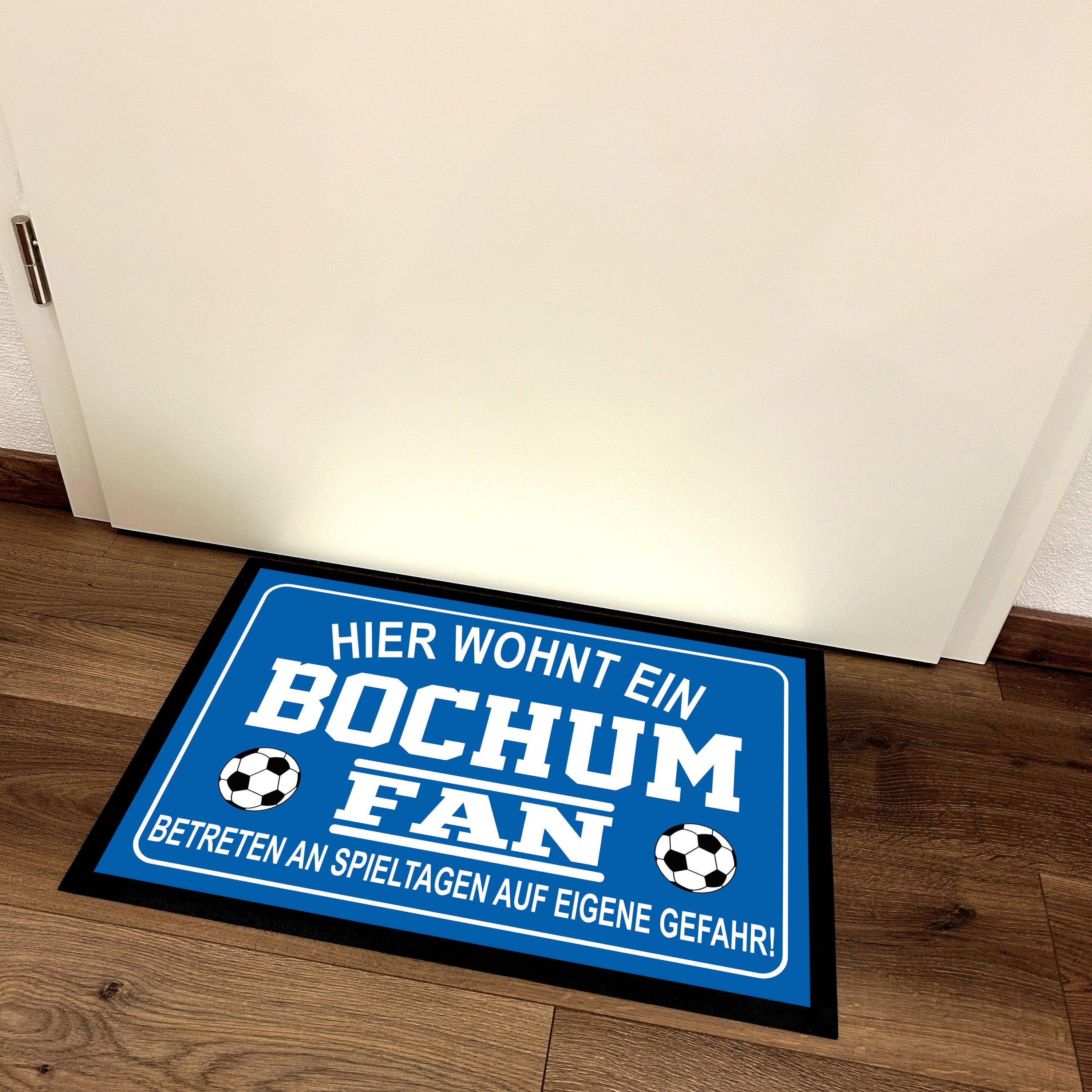 Fußmatte für Fußball Fans - Hier wohnt ein Bochum Fan - Betreten an Spieltagen auf eigene Gefahr! - für innen und außen | 60x40cm