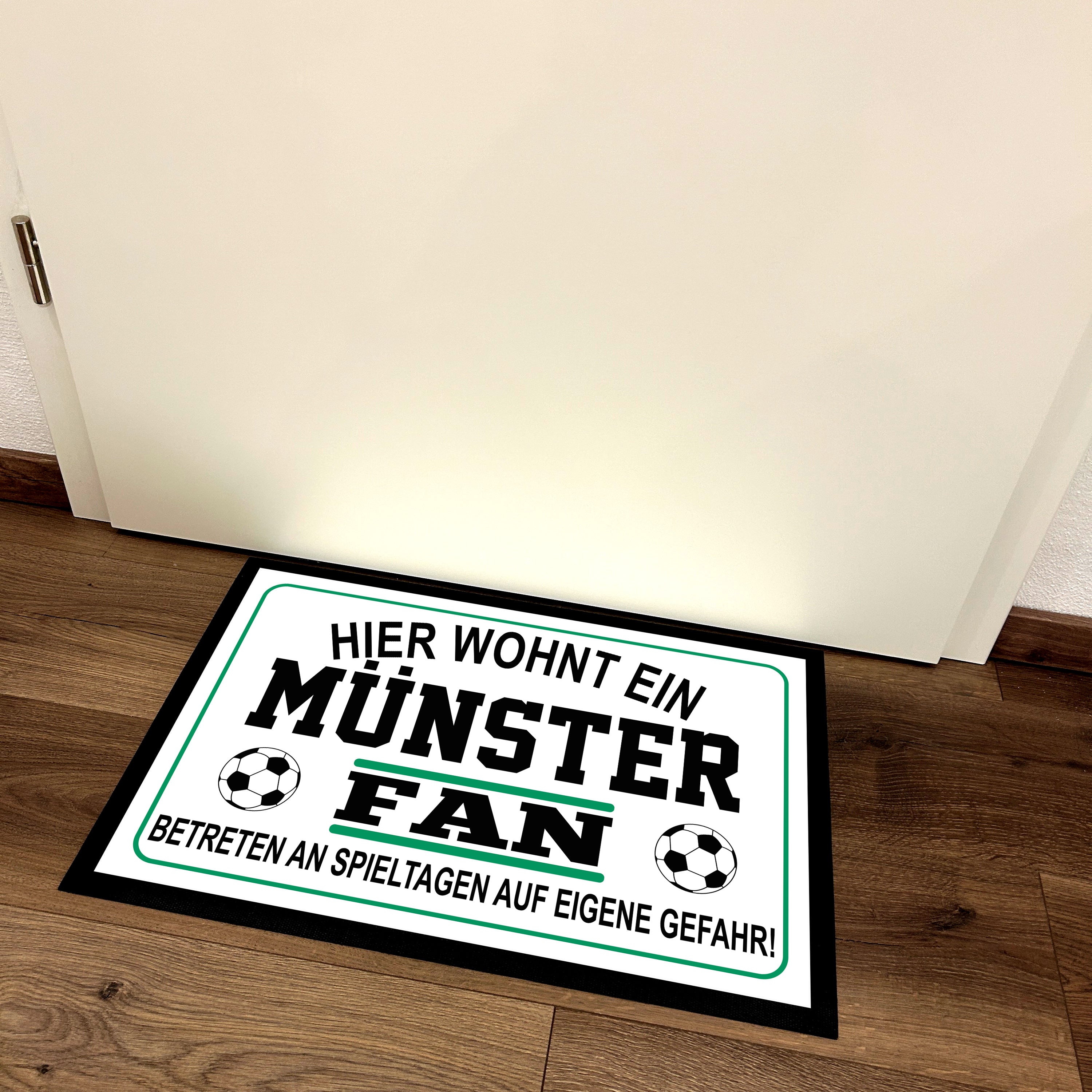 Fußmatte für Fußball Fans - Hier wohnt ein Münster Fan - Betreten an Spieltagen auf eigene Gefahr! - für innen und außen | 60x40cm