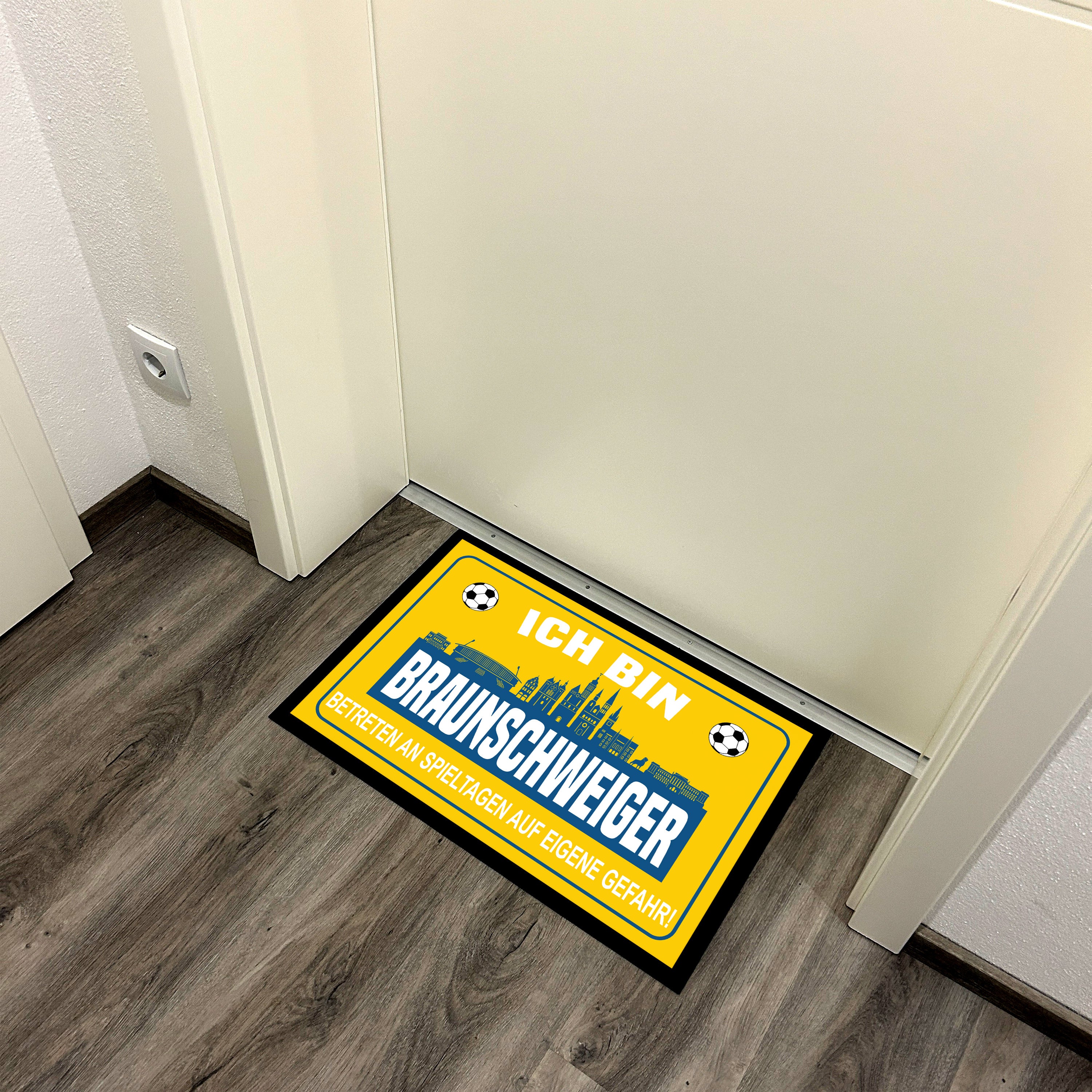 Fußmatte für Fußballfans mit Skyline | 60x40cm | Ich bin Braunschweiger - Betreten an Spieltagen auf eigene Gefahr! | Zeige deine Stadtliebe und Fußballbegeisterung! | für innen und außen