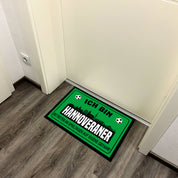 Fußmatte für Fußballfans mit Skyline | 60x40cm | Ich bin Hannoveraner - Betreten an Spieltagen auf eigene Gefahr! | Zeige deine Stadtliebe und Fußballbegeisterung! | für innen und außen