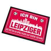 Fußmatte für Fußballfans mit Skyline | 60x40cm | Ich bin Leipziger - Betreten an Spieltagen auf eigene Gefahr! | Zeige deine Stadtliebe und Fußballbegeisterung! | für innen und außen