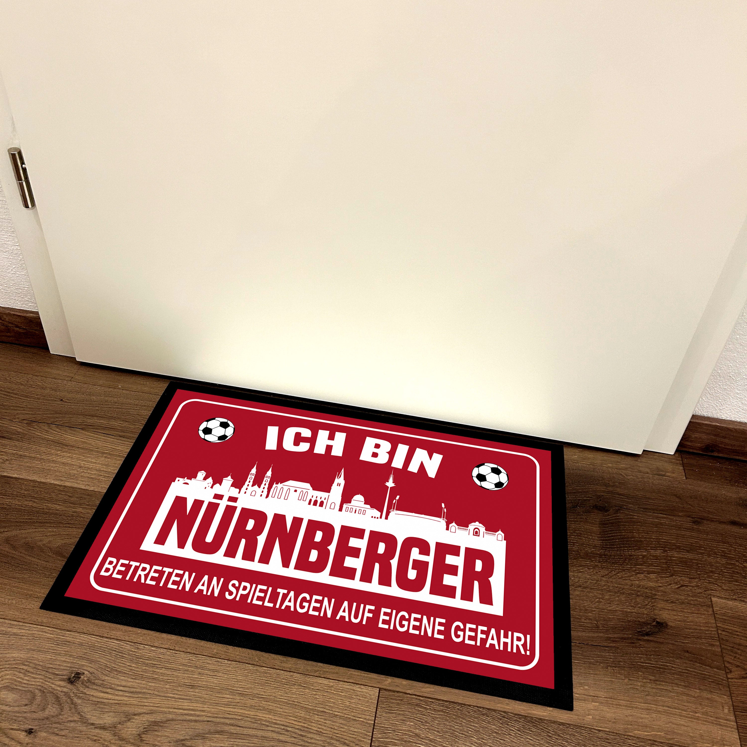 Fußmatte für Fußballfans mit Skyline | 60x40cm | Ich bin Nürnberger - Betreten an Spieltagen auf eigene Gefahr! | Zeige deine Stadtliebe und Fußballbegeisterung! | für innen und außen