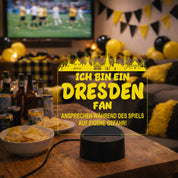 Dresden Fan Fußball LED Nachtlicht – 3D Skyline Design „Ansprechen auf eigene Gefahr“ – RGB Farbwechsel mit Fernbedienung & Touch – Stimmungslicht für die Man Cave – 19x23cm