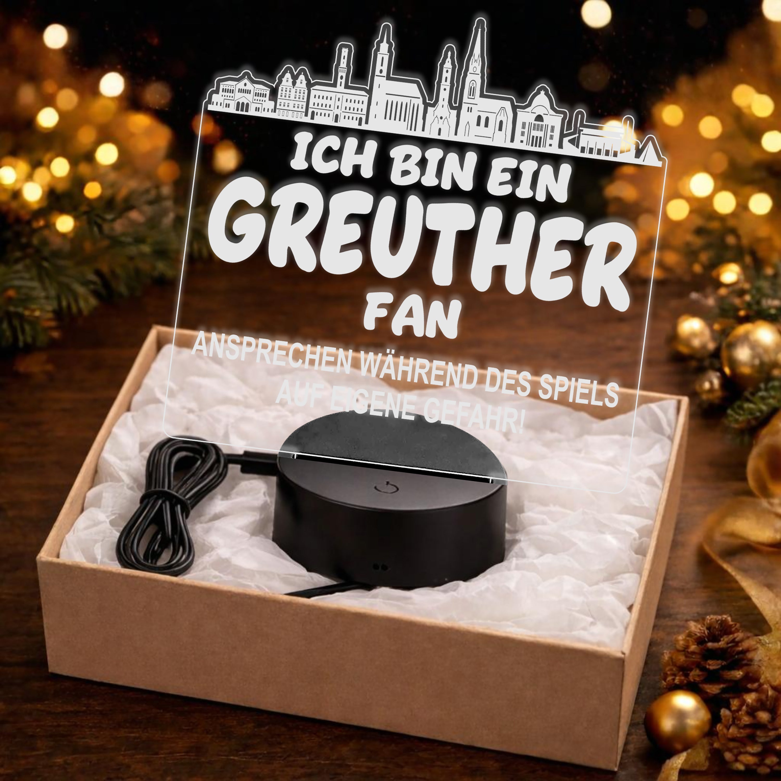 Greuther Fan Fußball LED Nachtlicht – 3D Skyline Design „Ansprechen auf eigene Gefahr“ – RGB Farbwechsel mit Fernbedienung & Touch – Stimmungslicht für die Man Cave – 19x23cm