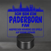 Paderborn Fan Fußball LED Nachtlicht – 3D Skyline Design „Ansprechen auf eigene Gefahr“ – RGB Farbwechsel mit Fernbedienung & Touch – Stimmungslicht für die Man Cave – 19x23cm