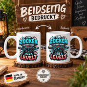 Herzbotschaft Geburtstag Tasse für Gamer Ein Zocker altert nicht er levelt