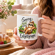 Herzbotschaft Tasse Faultier – Sorry, nicht meine Entgeltgruppe – Geschenk