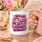 Herzbotschaft Tasse 40. Geburtstag Frau – Auch mit 40 noch ein flottes Häschen – lustiges Geburtstagsgeschenk für Frauen, Freundin, Schwester, Kollegin, Mama oder Ehefrau – witzige Hasen Tasse – 330 ml Keramiktasse