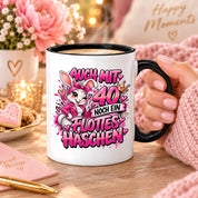 Herzbotschaft Tasse 40. Geburtstag Frau – Auch mit 40 noch ein flottes Häschen – lustiges Geburtstagsgeschenk für Frauen, Freundin, Schwester, Kollegin, Mama oder Ehefrau – witzige Hasen Tasse – 330 ml Keramiktasse