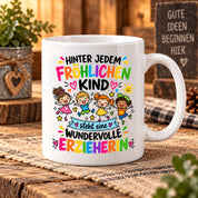 Tasse Erzieherin Geschenk fröhliches Kind wundervolle Erzieherin 330 ml Kindergärtnerin