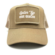 Trucker Mesh Cap mit Patch - Geiler Typ mit Glatze - Farbwahl | Unisex | OneSize durch verstellbaren Klipp-Verschluss